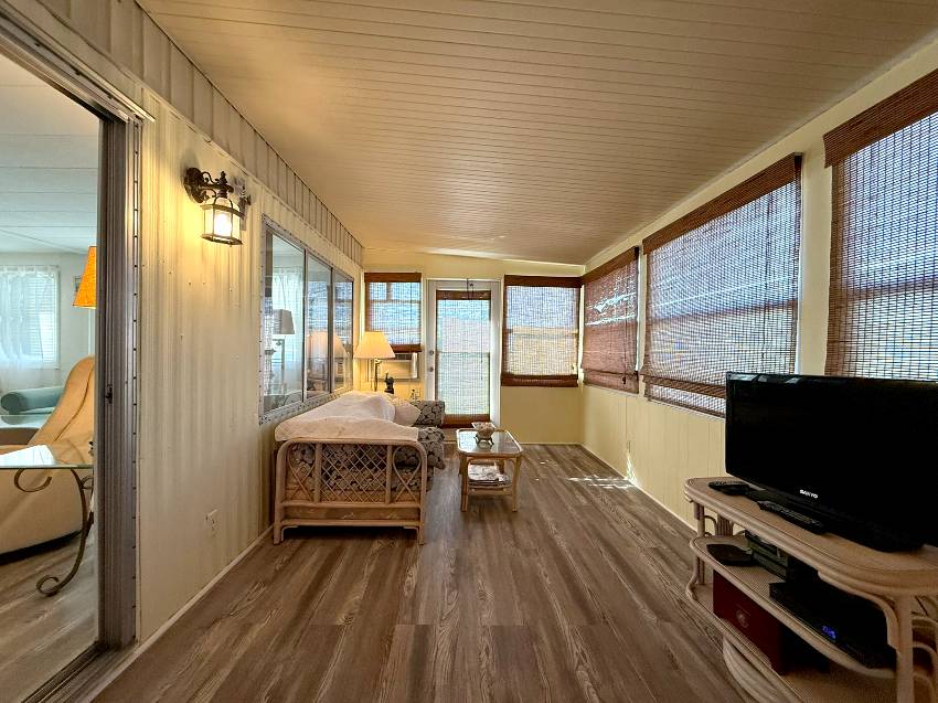 18 Date St a Bradenton, FL Mobile or Manufactured Home for Sale